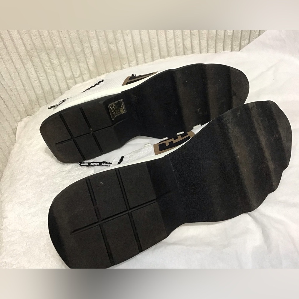 Fendi Sneakers - Picture 6 of 9